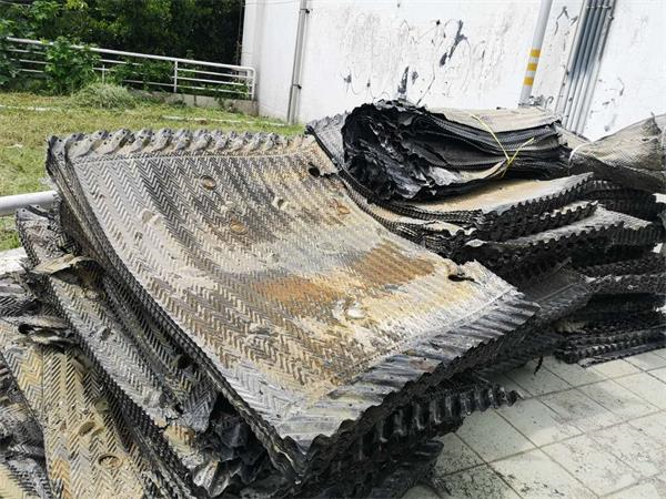 封閉式冷卻塔如何補(bǔ)水