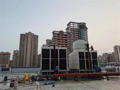 如何選擇橫流式冷卻塔的安裝位置(中溫逆流式方形冷卻塔規格)