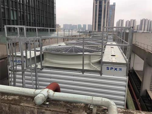 如何調節冷卻塔的損失冷卻水量和溫度