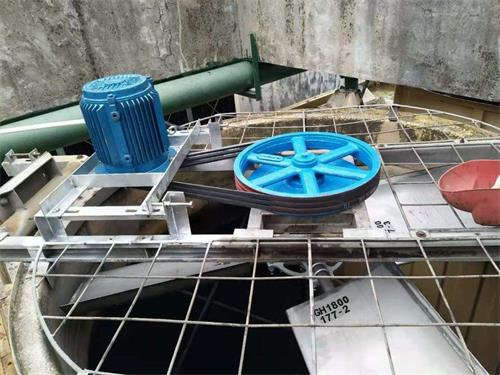 冷卻塔振動的原因和解決方法(冷卻塔風機振動大什么原因)