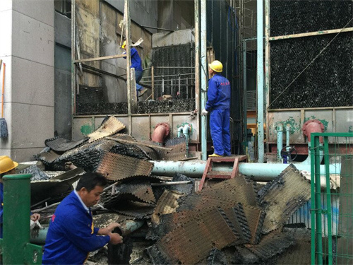 工業冷卻塔減少漂水損失的措施(夏天冷卻塔漂水率多